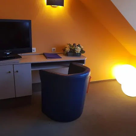 Hotell Lindenhof Frankfurt Airport 3*